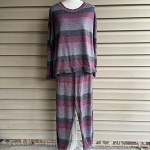 •Secret Treasures•  Soft Knit Pajama/Lounge Set - Size XL